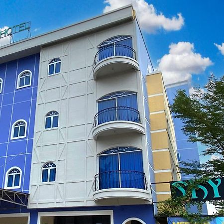 Sky View Hotel Managed By Os Batam Экстерьер фото