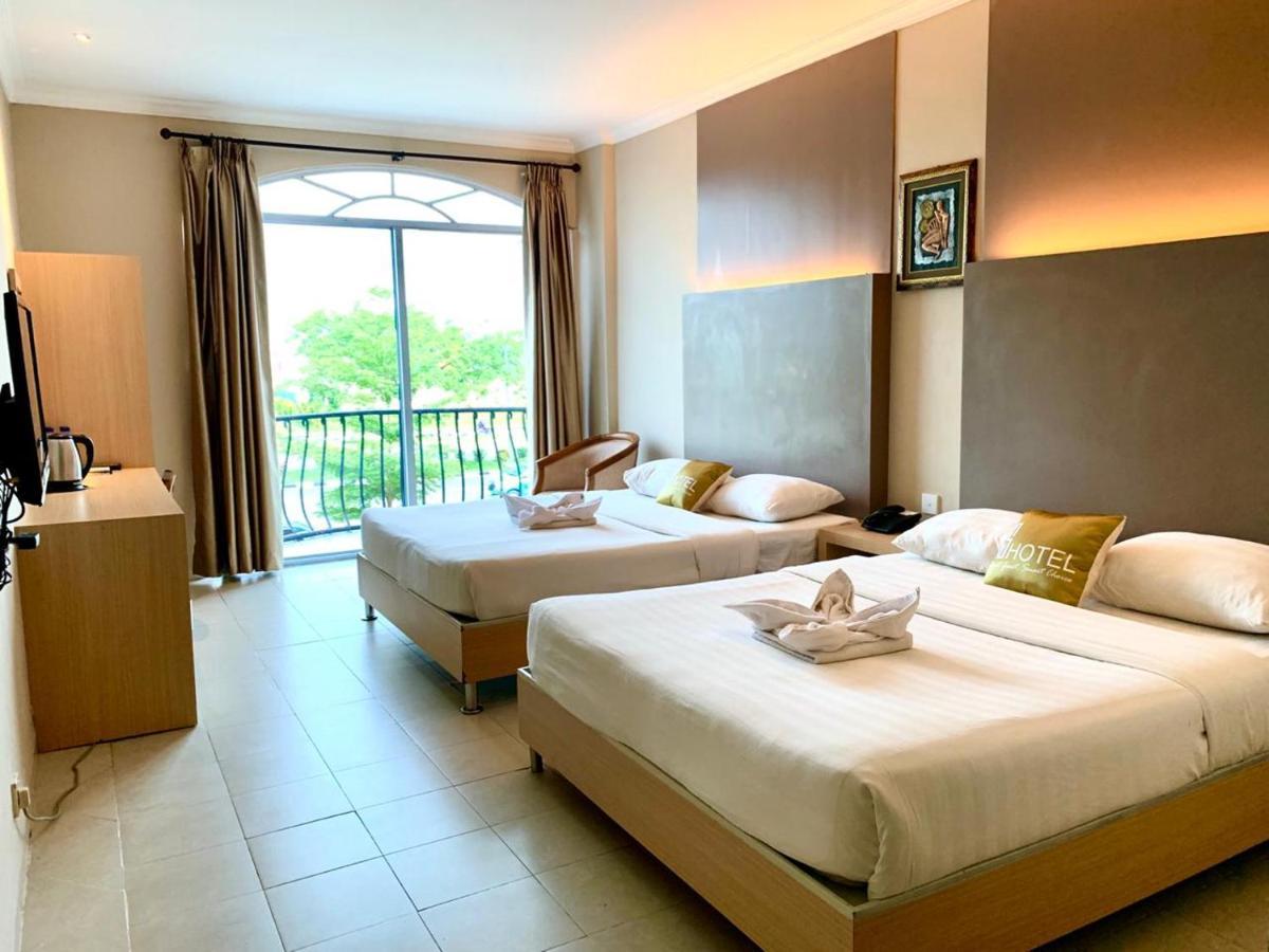 Sky View Hotel Managed By Os Batam Экстерьер фото