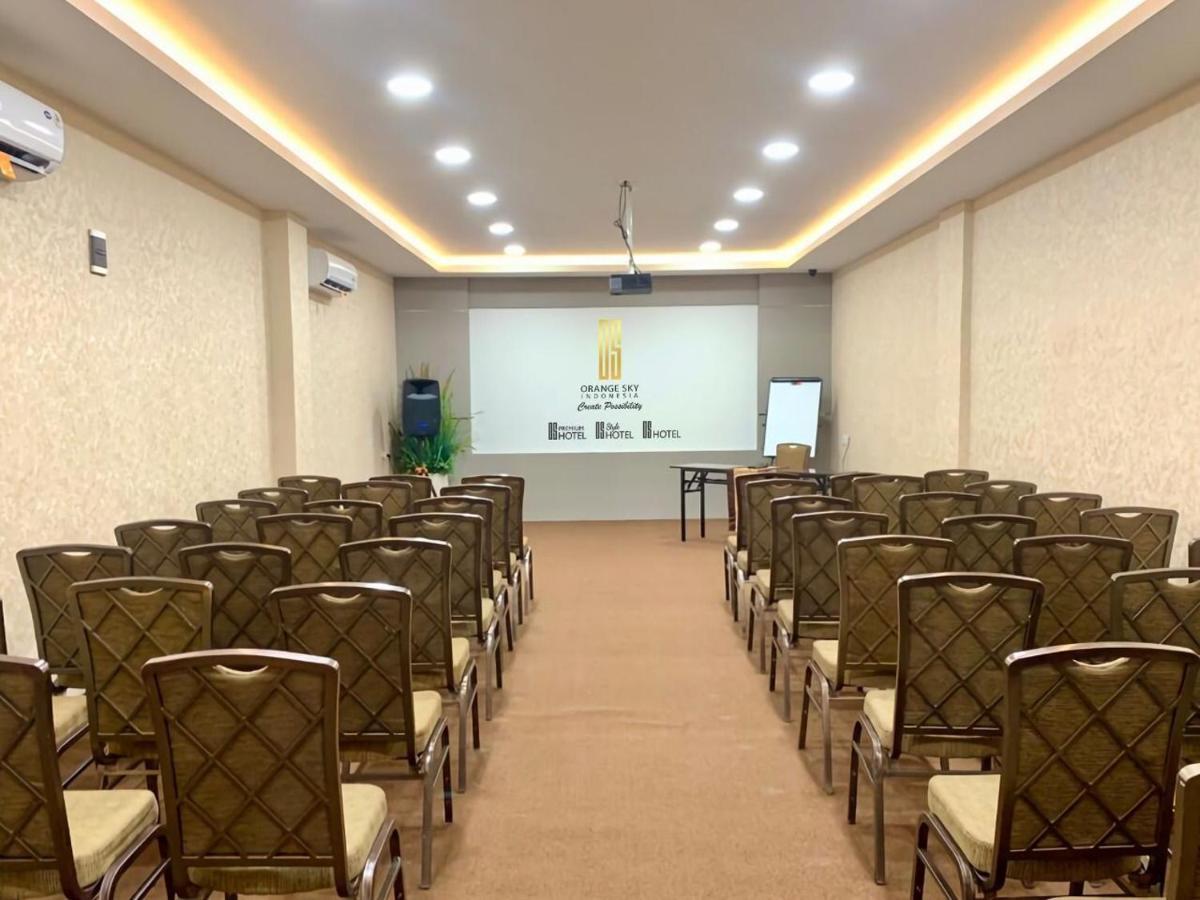 Sky View Hotel Managed By Os Batam Экстерьер фото