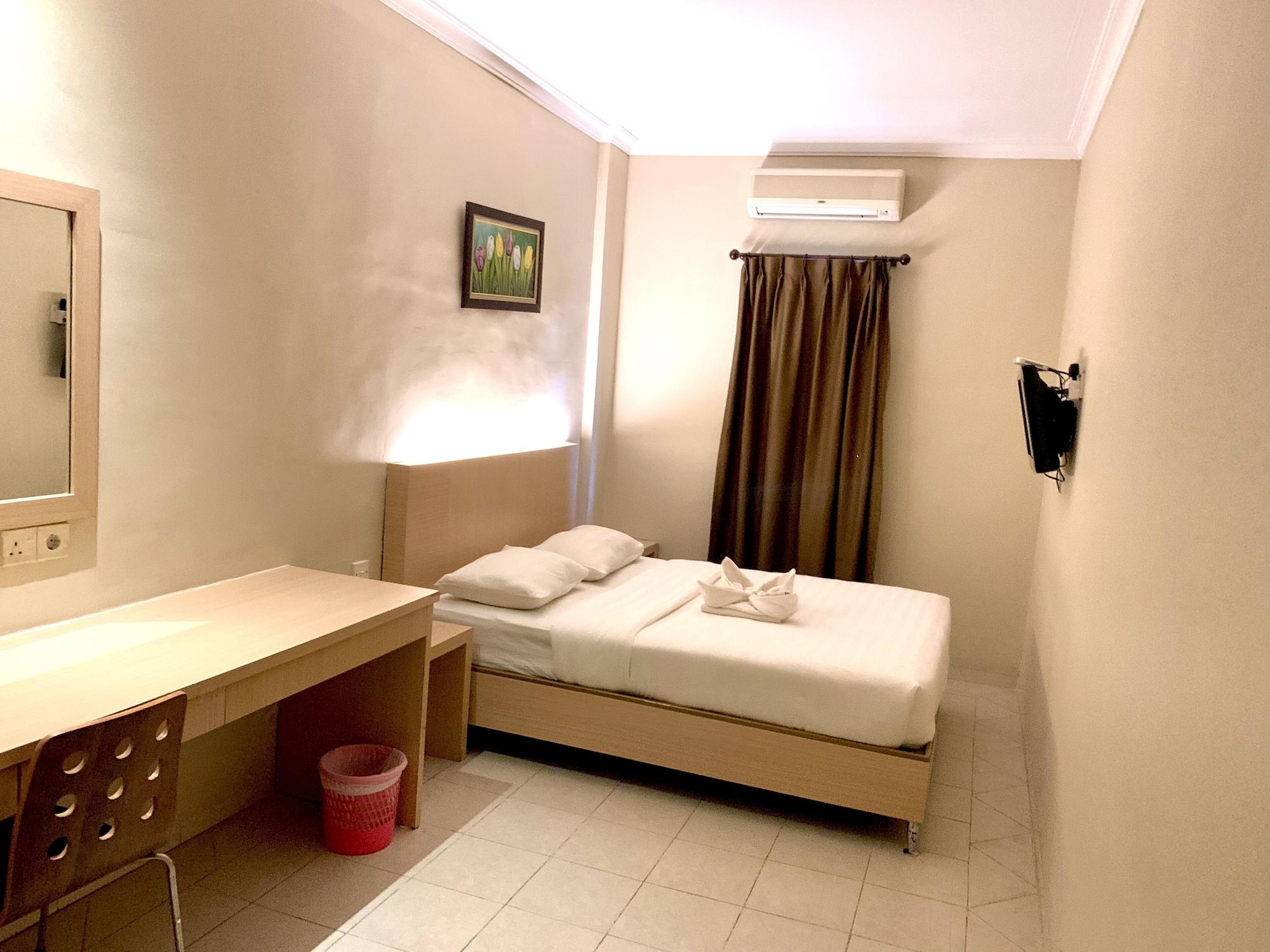 Sky View Hotel Managed By Os Batam Экстерьер фото