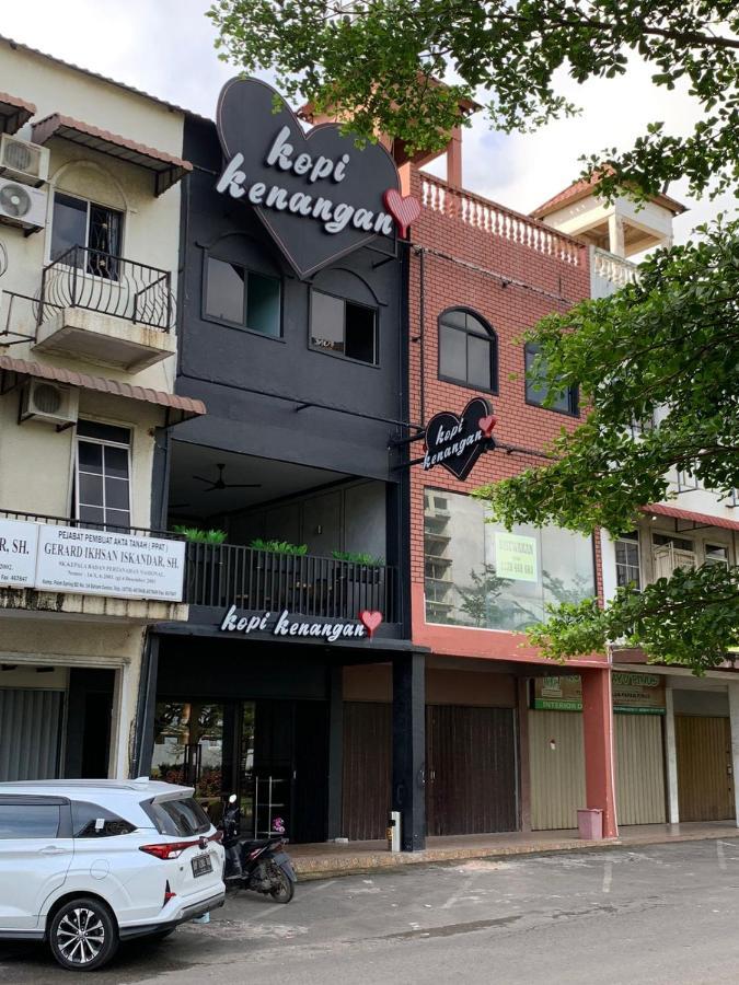 Sky View Hotel Managed By Os Batam Экстерьер фото