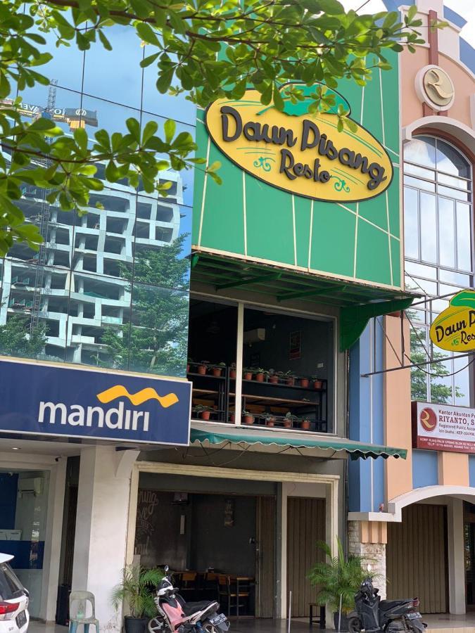 Sky View Hotel Managed By Os Batam Экстерьер фото