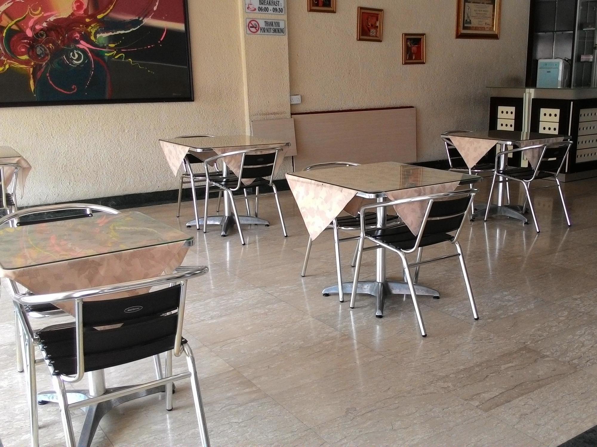 Sky View Hotel Managed By Os Batam Экстерьер фото