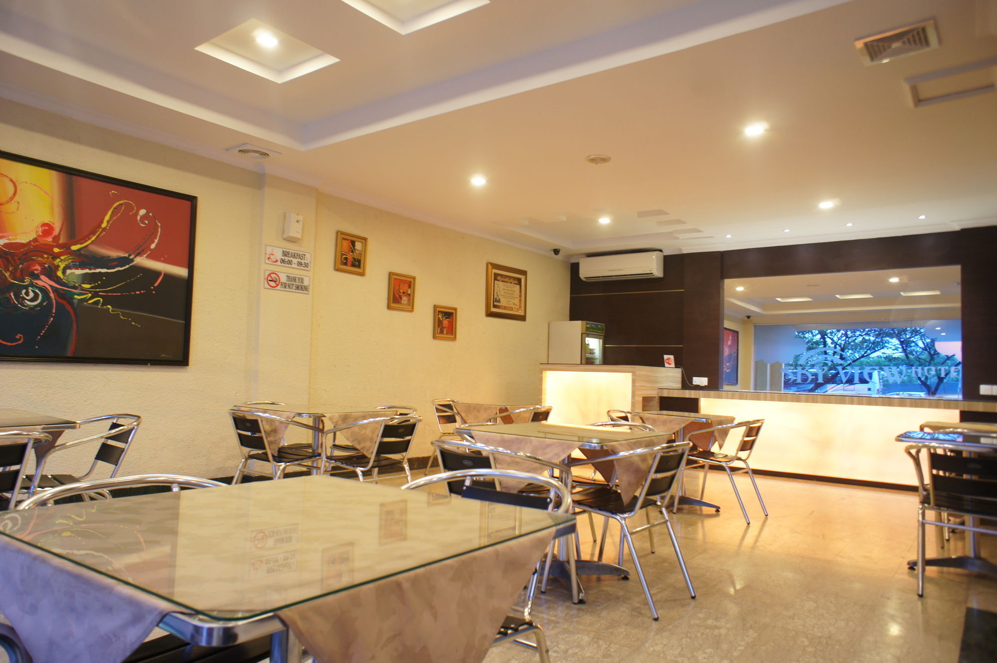 Sky View Hotel Managed By Os Batam Экстерьер фото