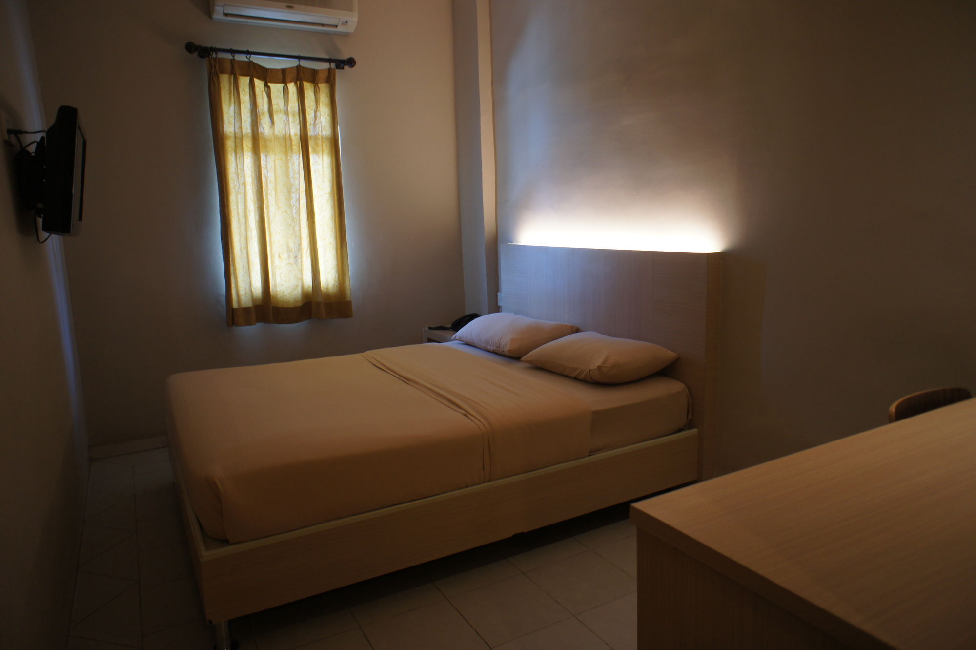 Sky View Hotel Managed By Os Batam Экстерьер фото
